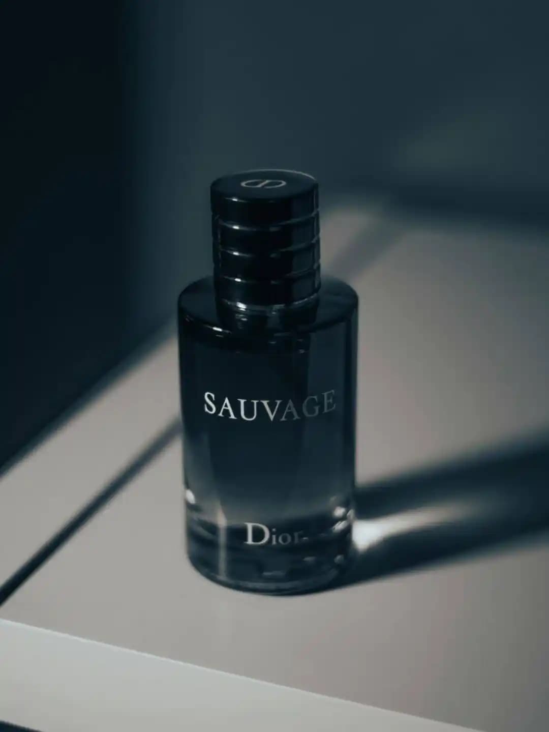 عطر دیور ساواج پرفیوم | Sauvage Parfum — تصویر ۲