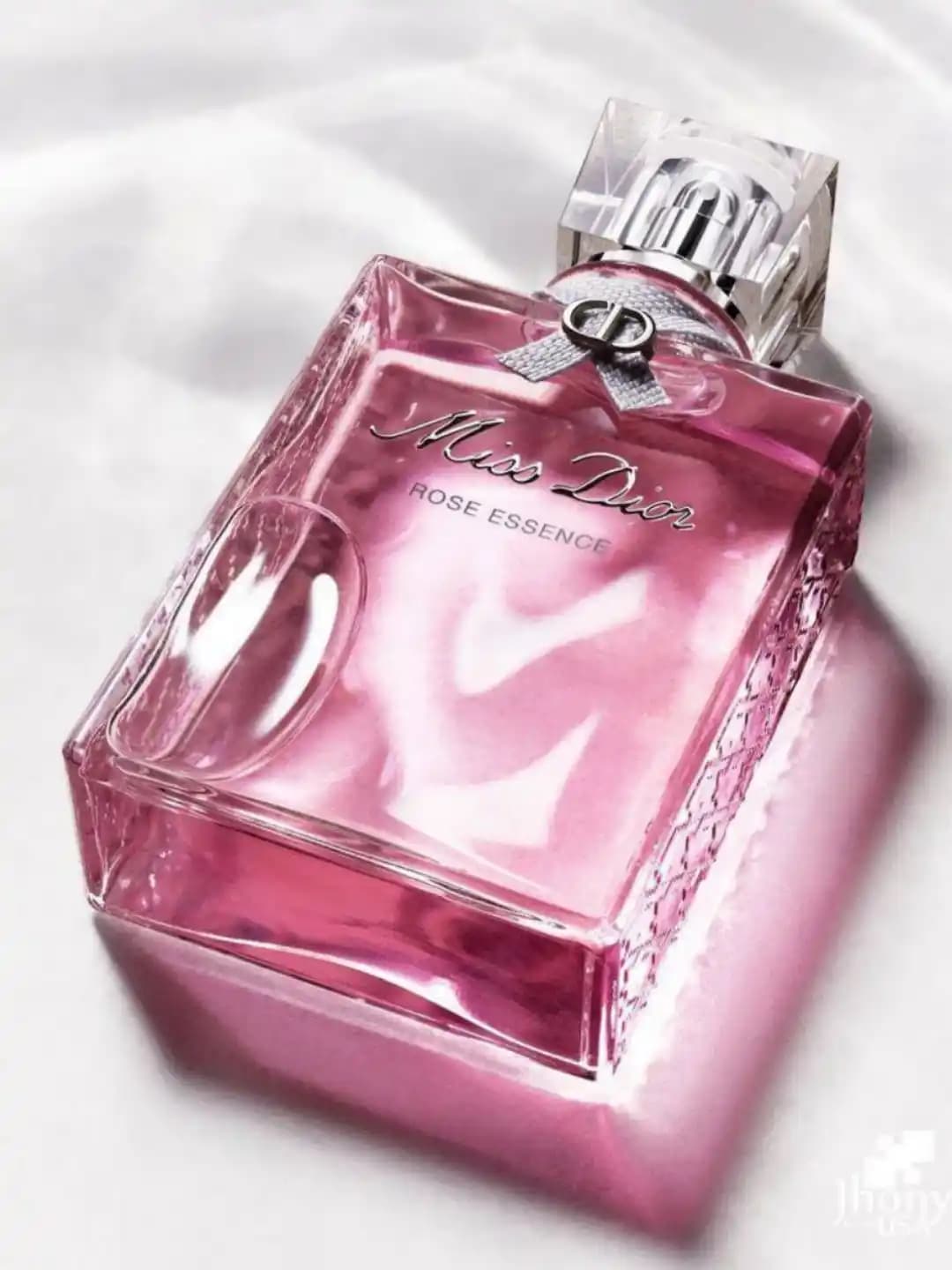 عطر میس دیور رز اسنس | Miss Dior Rose Essence — تصویر ۳