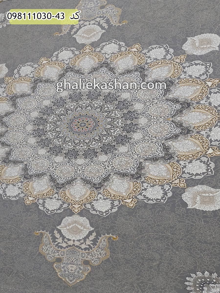 فرش طلاکوب 1000 شانه طرح شاهکار اصفهان زمینه سیلور بژ کاشان – گل برجسته — تصویر ۴