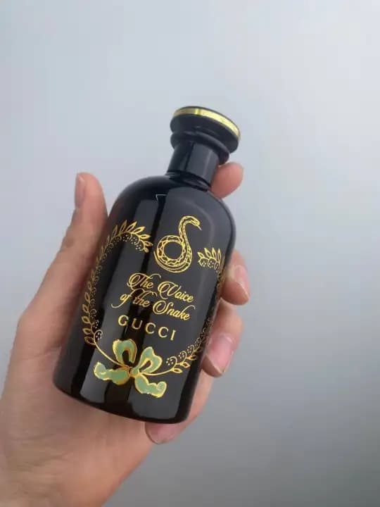 عطر گوچی د وویس آف د اسنیک — تصویر ۳