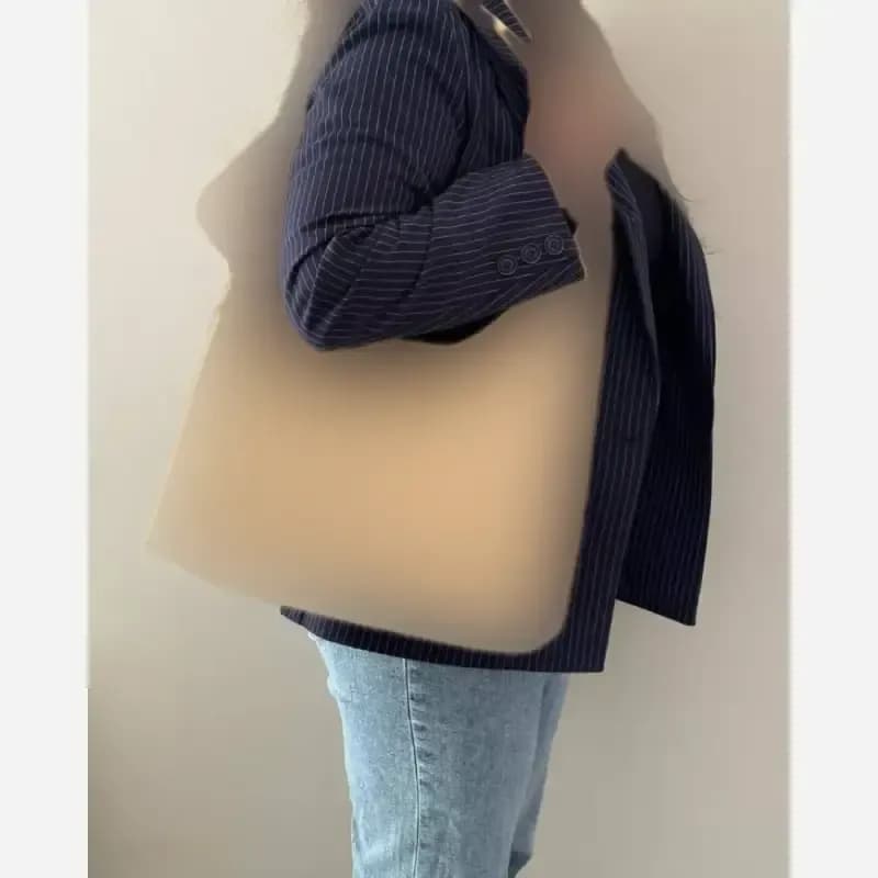 کیف زنانه بند گره جنس وارداتی به همراه کیف آرایش — تصویر ۴