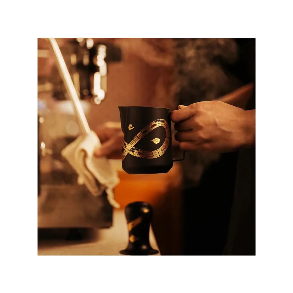 پیچر مشکی بمبر مدل The Snake Limited Edition — تصویر ۲
