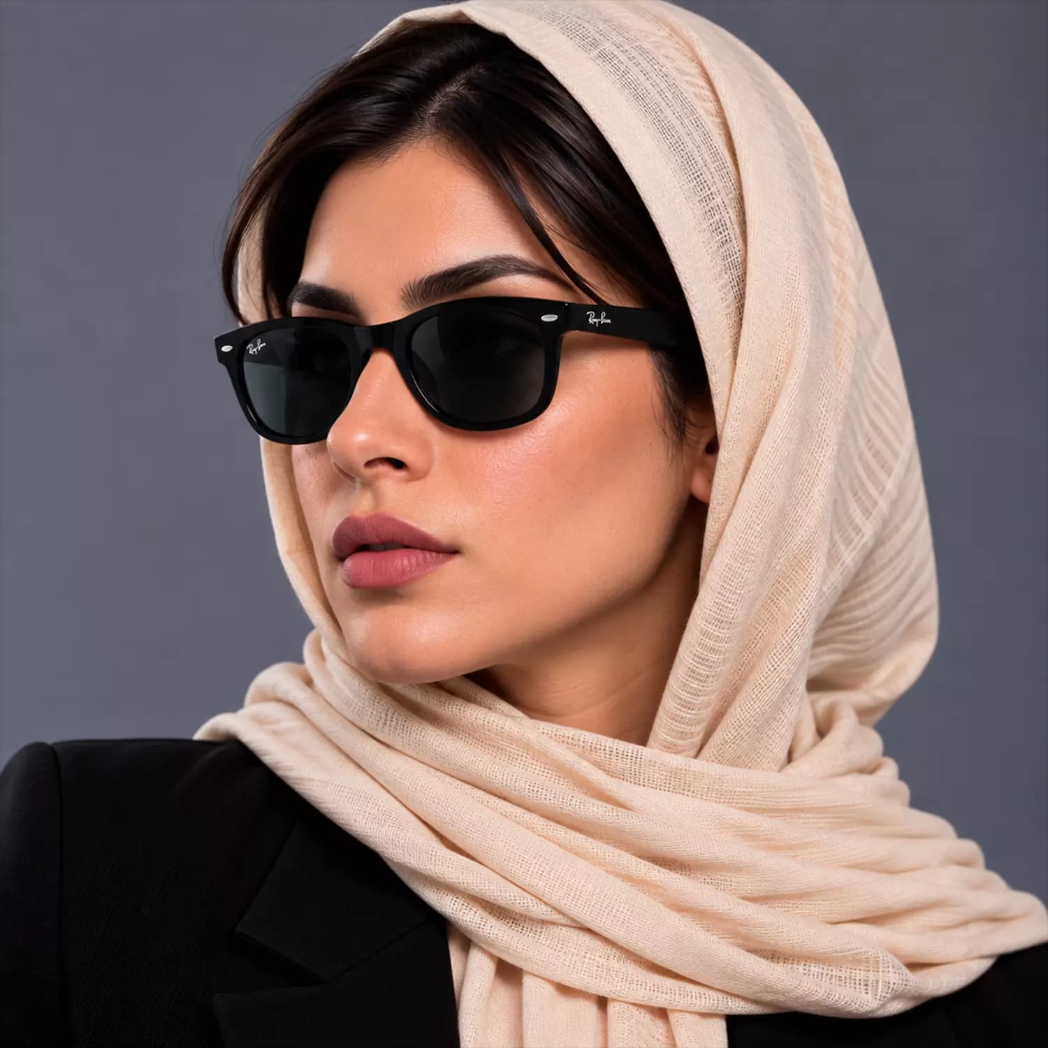 عینک آفتابی ری بن فریم مربع اورجینال کد RB4260 — تصویر ۳