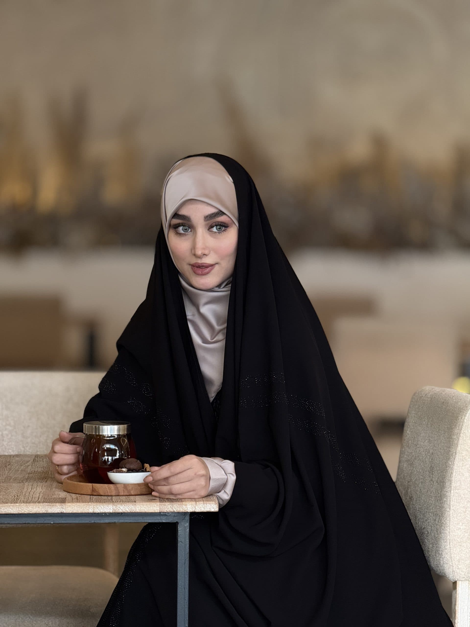 چادر جده مچ پاکتی نگین هانا — تصویر ۲