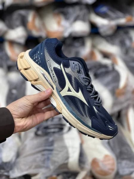 کتونی رانینگ و پیاده روی میزانو هالو میکس Mizuno halo mix بارکد و جعبه دار سایز ۴۰ ۴۱ ۴۲ ۴۳ ۴۴ ۴۵