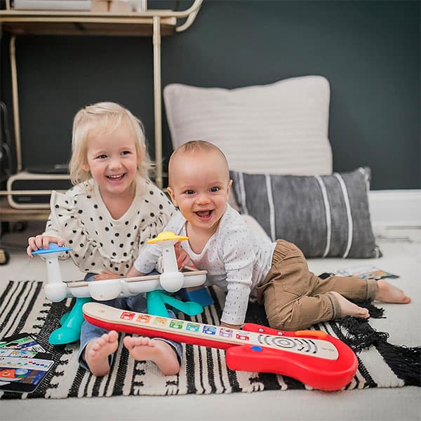 گیتار چوبی Baby Einstein مدل Together in Tune Guitar — تصویر ۶