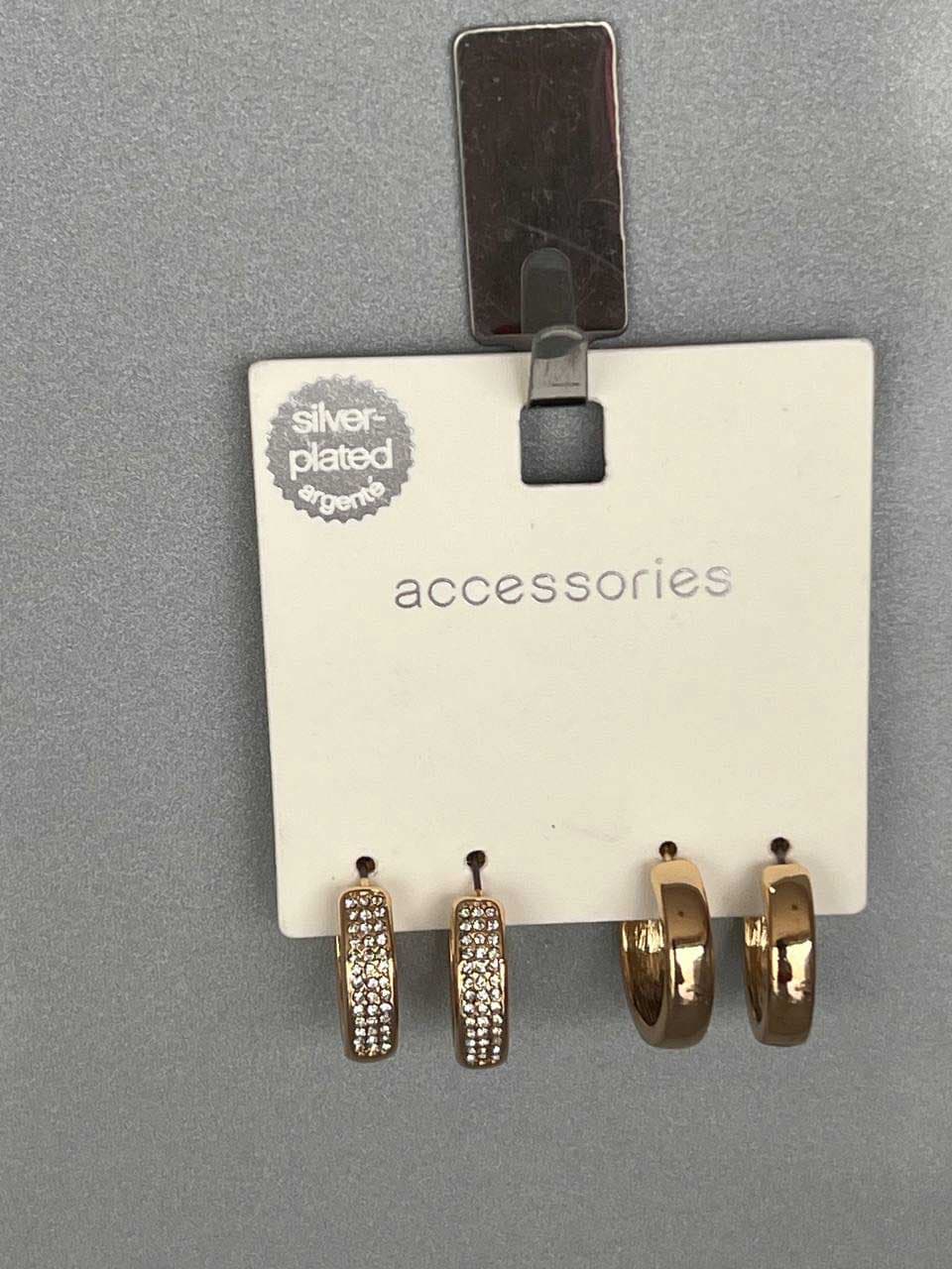 ست گوشواره نقره ای نگیندار و مینیمال – برند Accessories