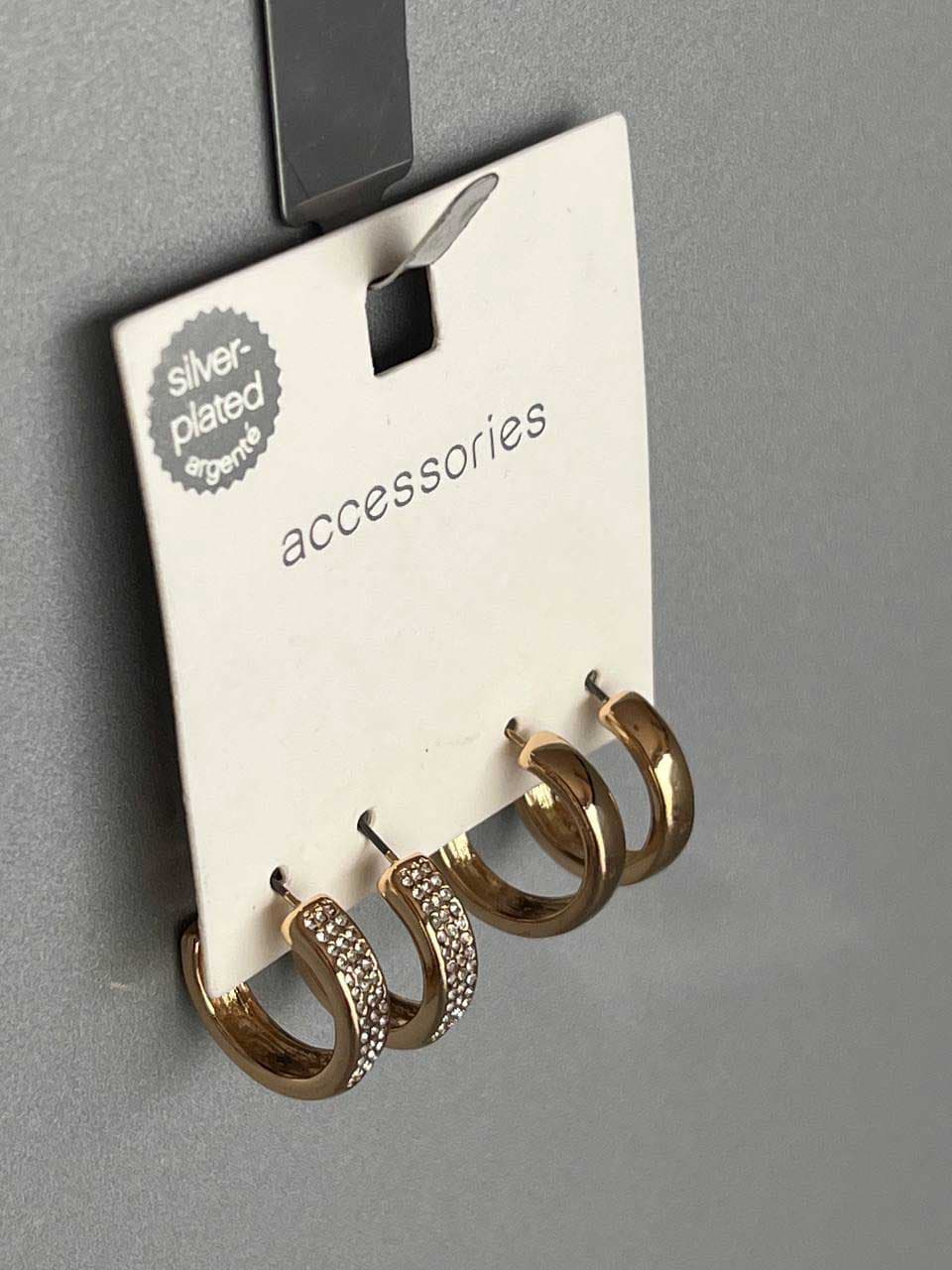 ست گوشواره‌ نقره‌ ای نگیندار و مینیمال – برند Accessories — تصویر ۲
