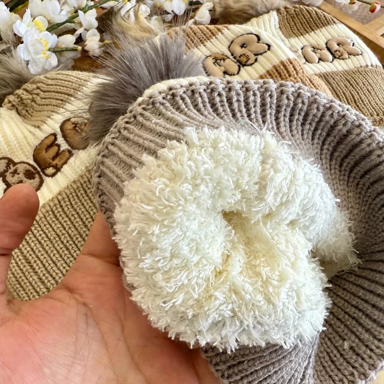 کلاه و شال گردنی Bear کد 7042 — تصویر ۴