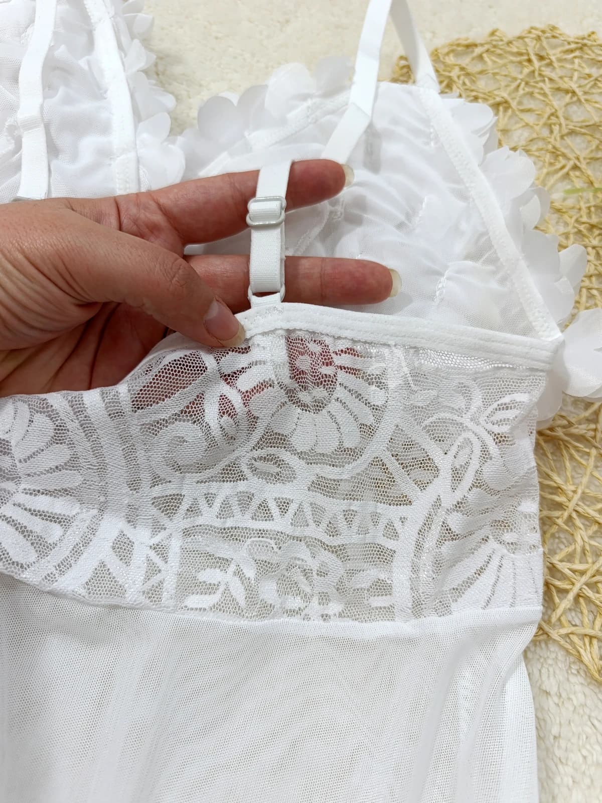 کاستوم عروس فانتزی حریر شکوفه ای کد 140 — تصویر ۴