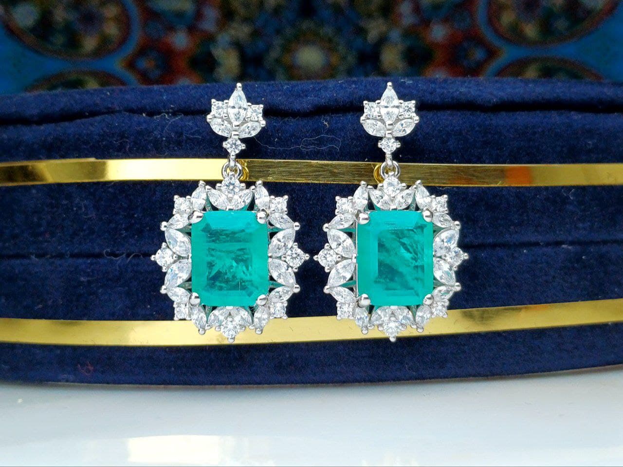 گوشواره جواهری جیپسون سبز چهارگوش