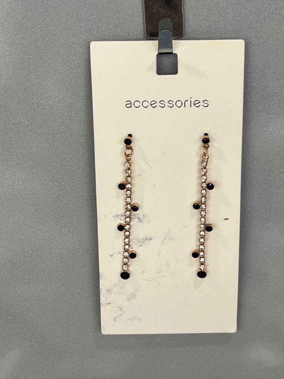 ✨ گوشواره دراپ مشکی و طلایی برند Accessories ✨