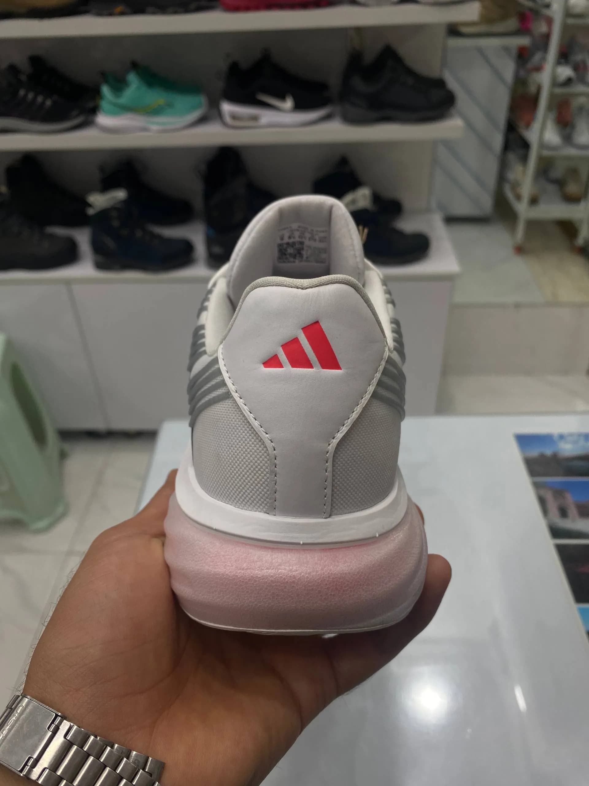 کفش LIGHTBLAZE POD V1 unisex Adidas کد 11584 — تصویر ۵