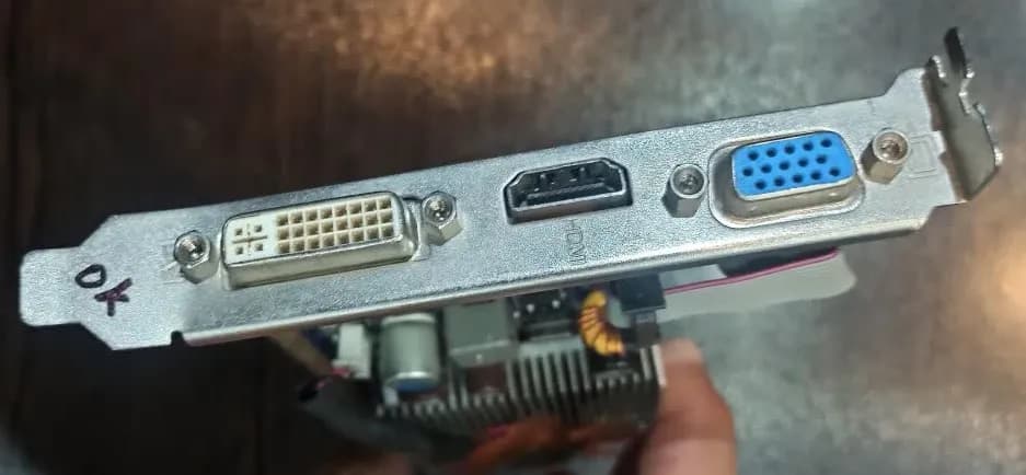 کارت گرافیک استوک 1 گیگ Geforce 9500GT — تصویر ۳