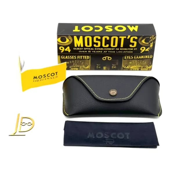 پک و قاب عینک چرمی مسکات Moscot Originals دکمه‌دار با دوخت زرد و هاردباکس ۹۴ — تصویر ۹