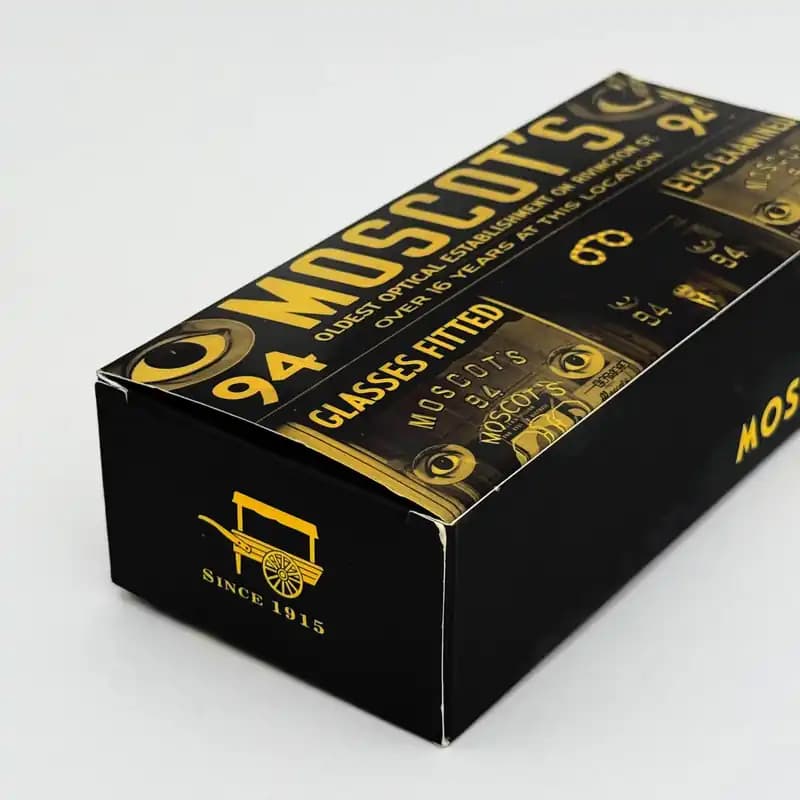 پک و قاب عینک چرمی مسکات Moscot Originals دکمه‌دار با دوخت زرد و هاردباکس ۹۴ — تصویر ۴