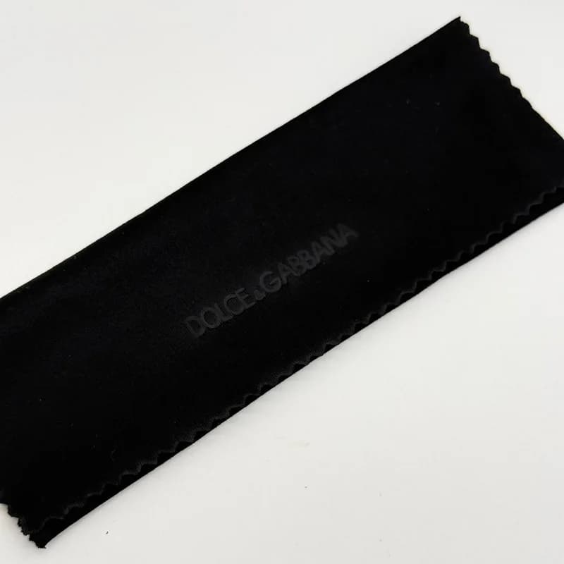 پک و کیف عینک مخملی دولچه گابانا Dolce & Gabbana با نشان طلایی — تصویر ۴