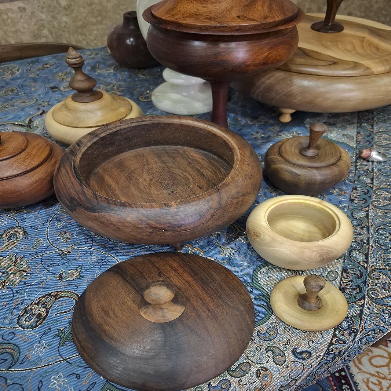 شکلات خوری چوبی مدل A55 — تصویر ۷
