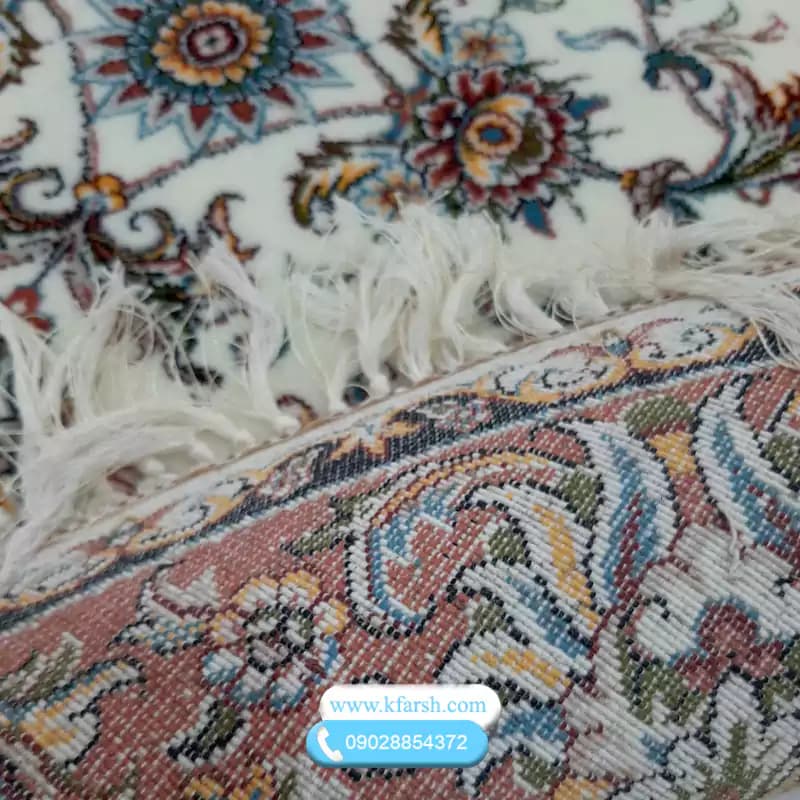 فرش گرد 700 شانه طرح افشان ( کرم – سرمه ای – لاکی) — تصویر ۲