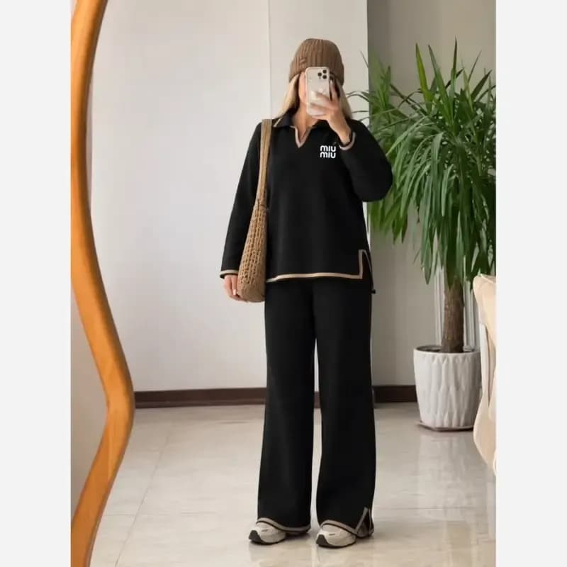 ست بلوز و شلوار بافت زنانه مدل میو میو جنس بافت گرم بالا درجه یک رنگ بندی متنوع سایز 38 تا 50 — تصویر ۳