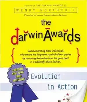 دانلود کتاب The Darwin awards : evolution in action – جوایز داروین: تکامل در عمل