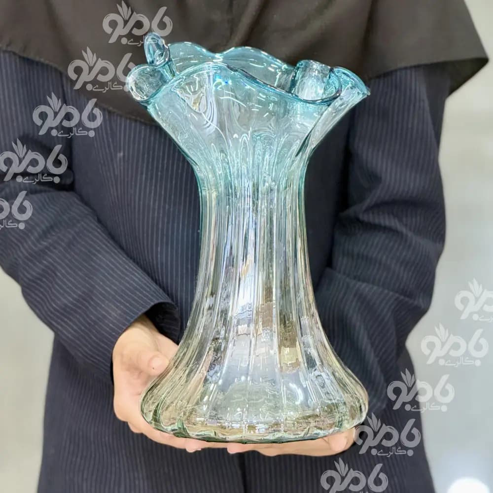 گلدان شیشه ای ارغوان — تصویر ۲