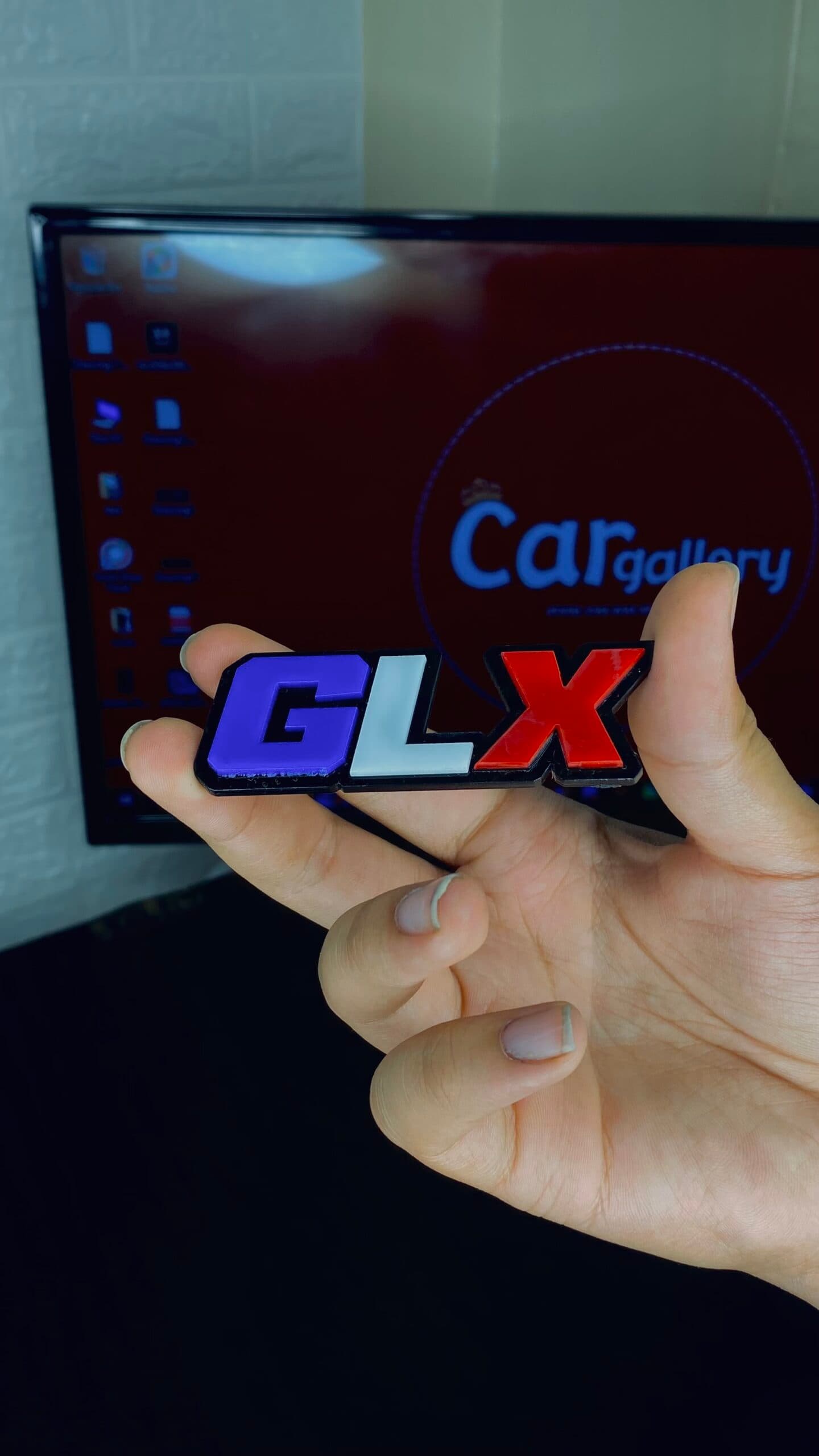 آرم بدنه طرح جی ال ایکس «GLX»