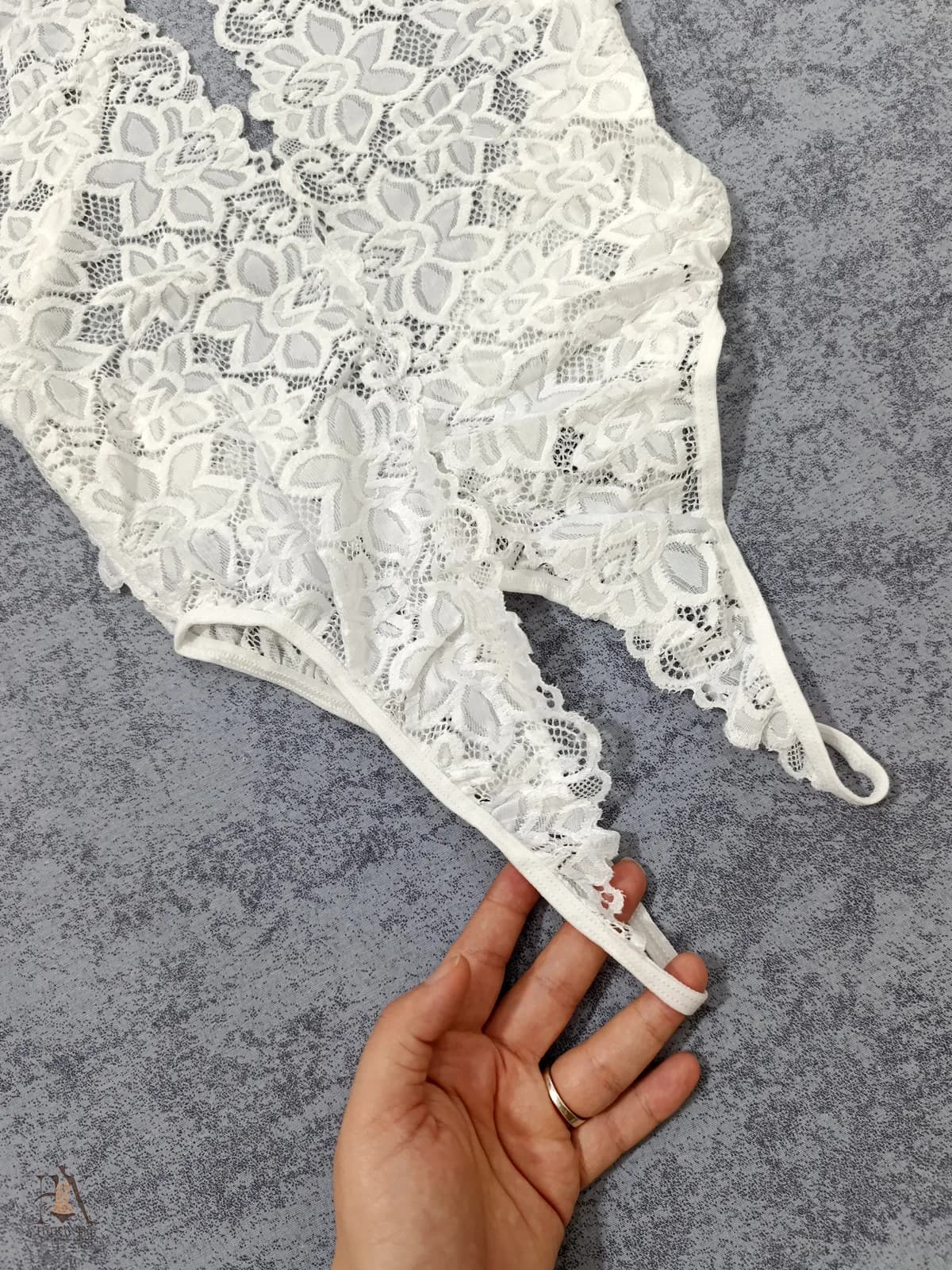 کاستوم عروس بادی و دامن کد 78 — تصویر ۴