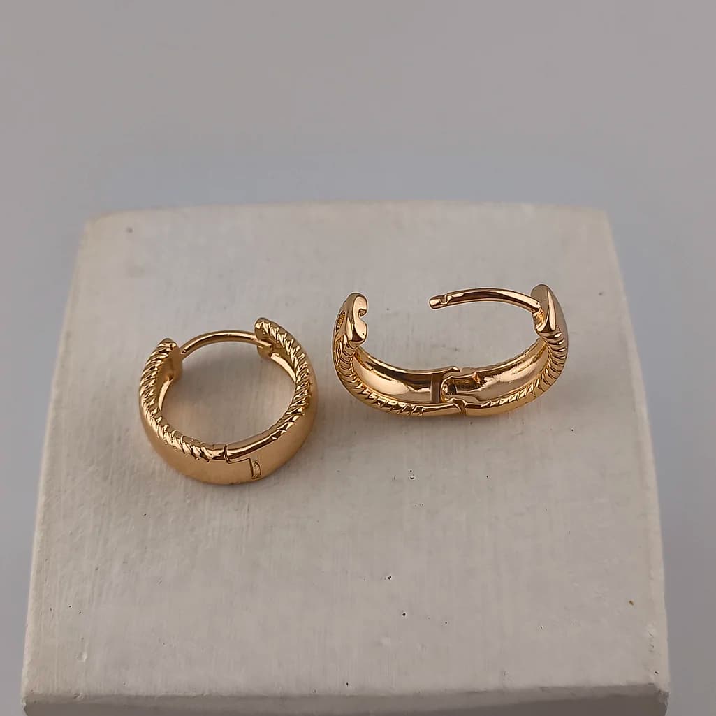 گوشواره استیل ژوپینگ قلب نگین دار — تصویر ۲