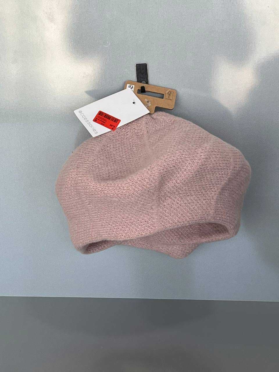 کلاه بره ای فرانسوی صورتی بافتنی accessories
