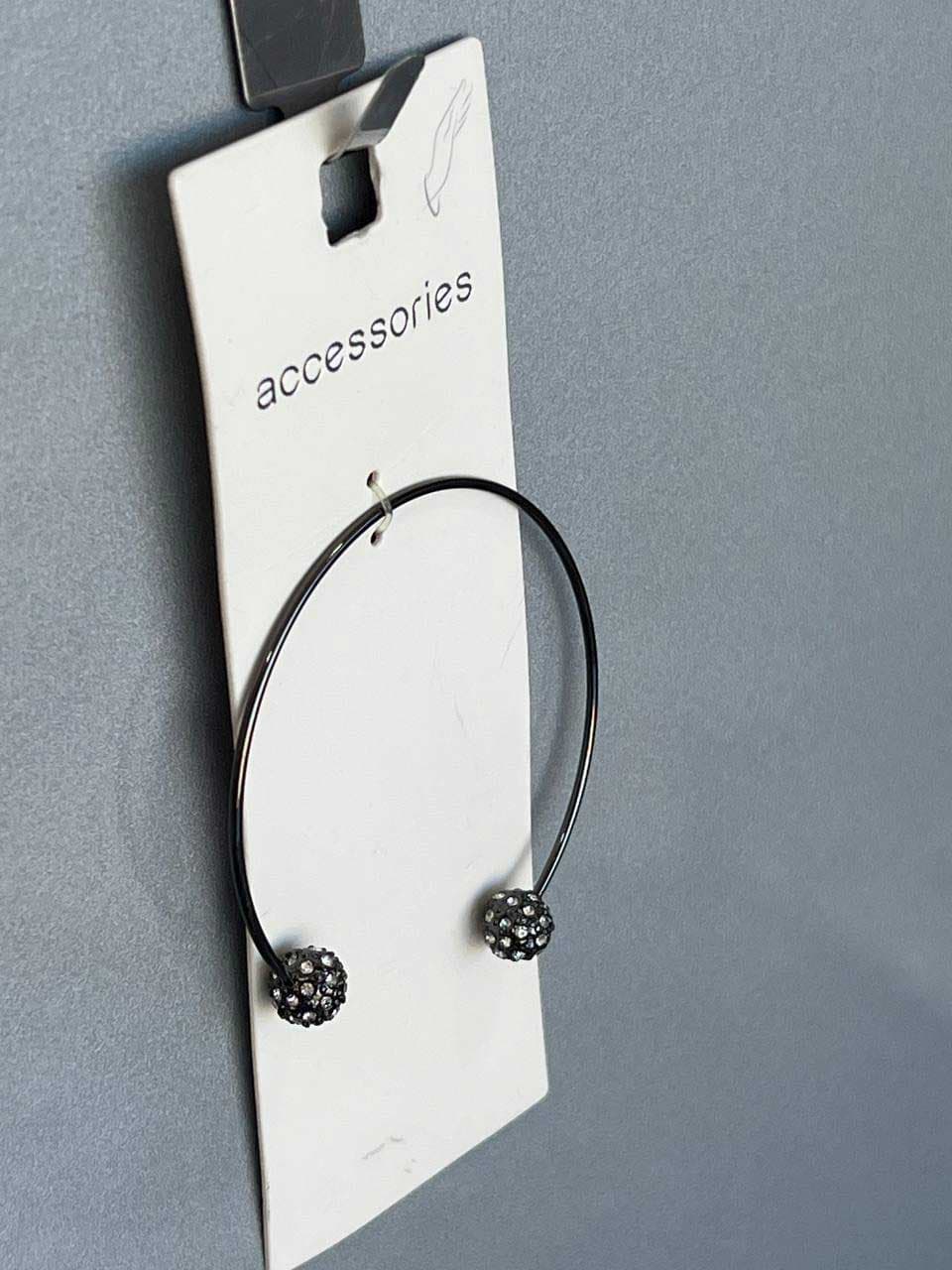 بنگل فلزی مشکی با طرح گوی نگیندار Accessories — تصویر ۲