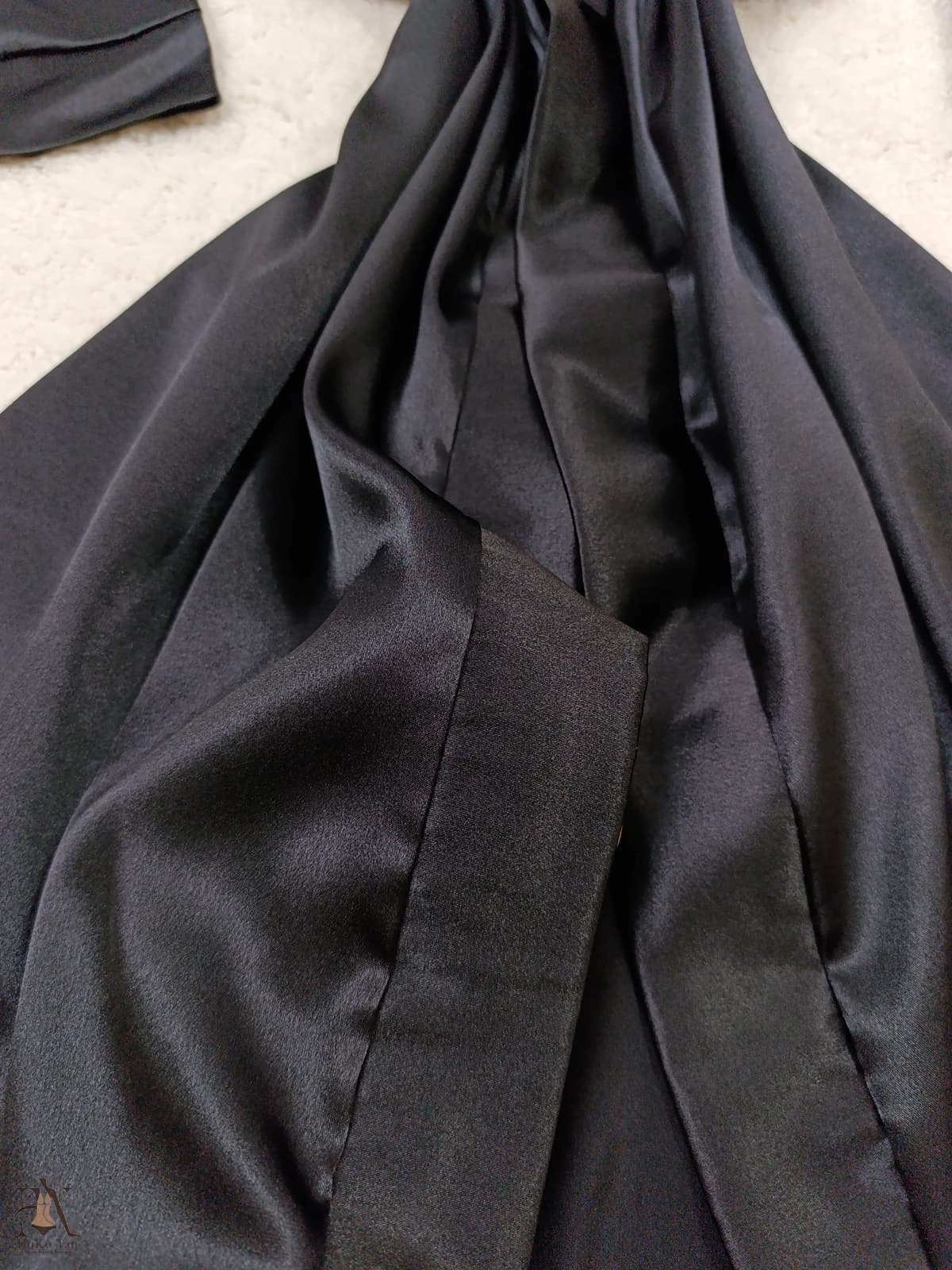 روبدوشامبر ساتن مشکی کد 63 — تصویر ۴