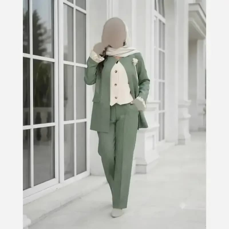 ست شلوار و ژیله زنانه مدل چنار جنس شانتون ژاکارد — تصویر ۴