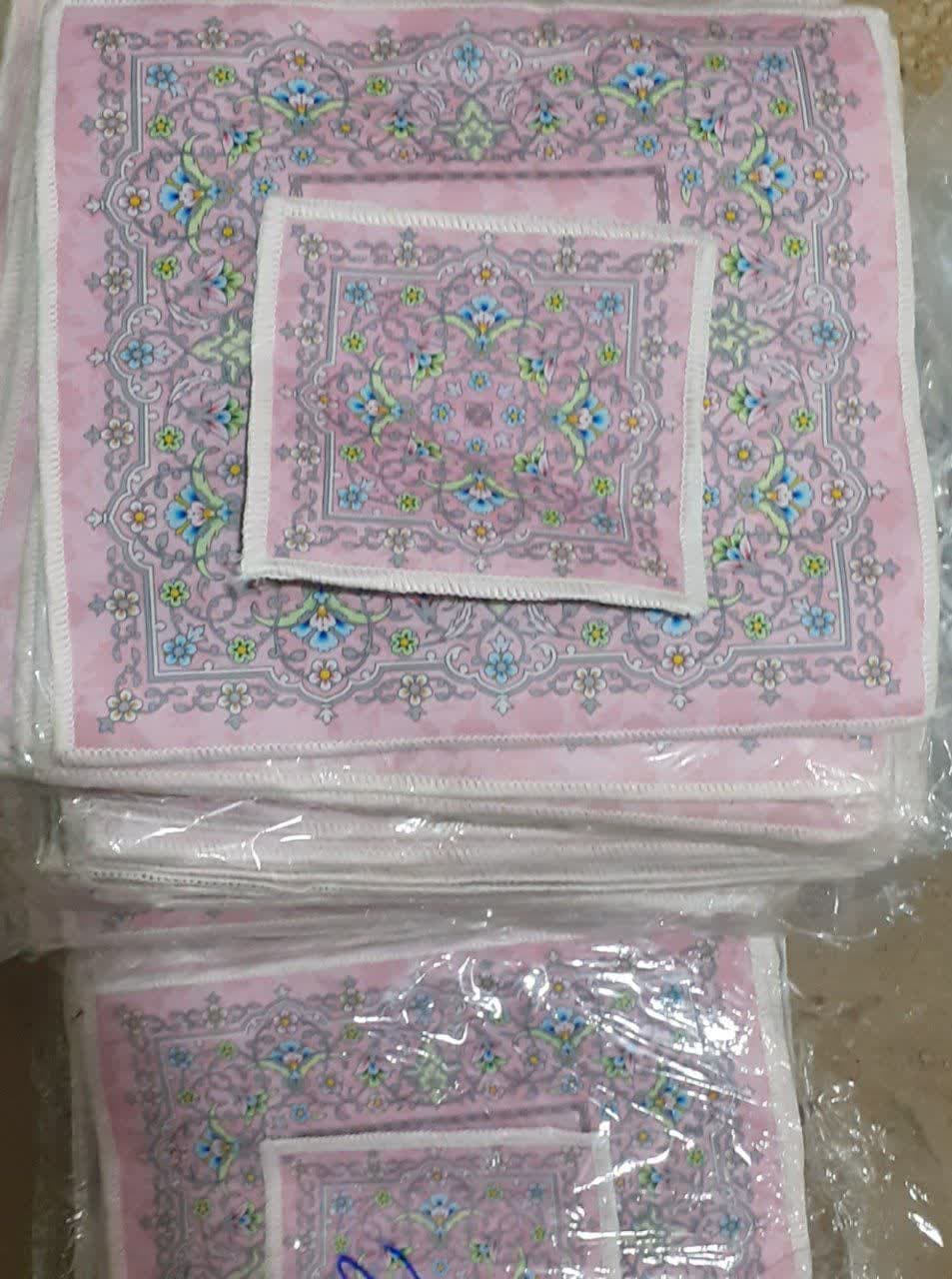 جانماز مخمل دو تکه صورتی 30×30 – جلوهای از ادب، آرامش و بندگی