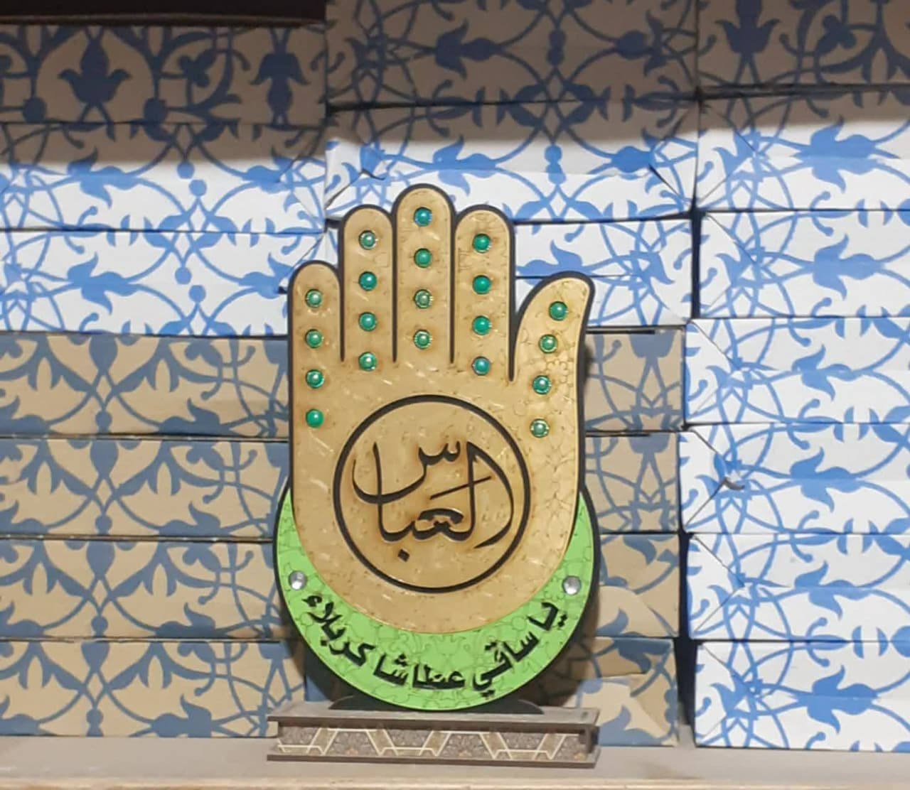 تندیس کف العباس علیه‌السلام – نماد وفاداری، شجاعت و ایثار