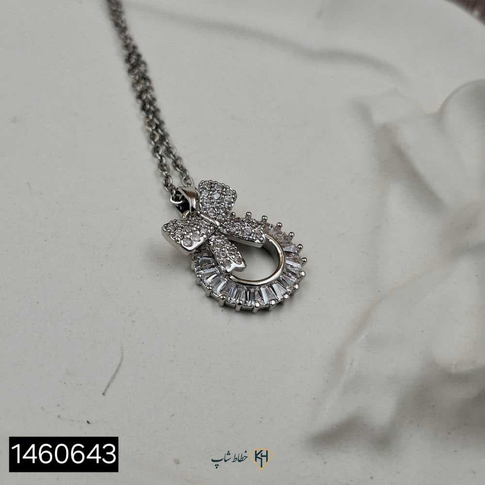 گردنبند مینیمال نگین دار (پاپیون اتمی رودایره دورباگتی) — تصویر ۲