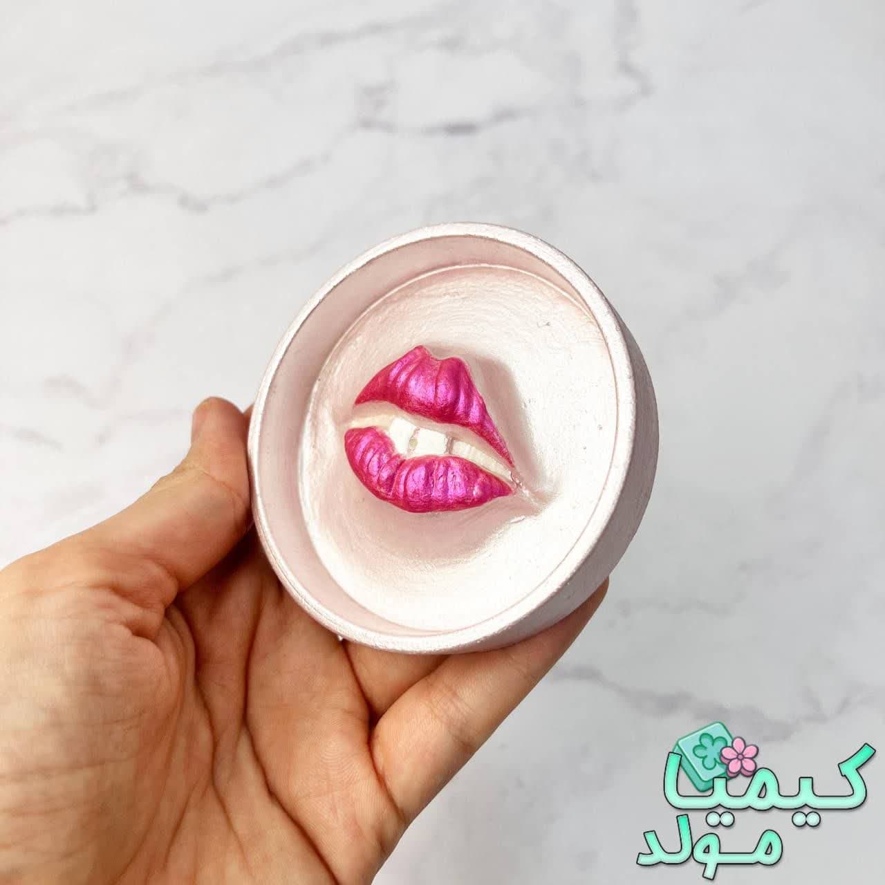 قالب سیلیکونی جاعودی طرح لب کیمیامولد — تصویر ۳