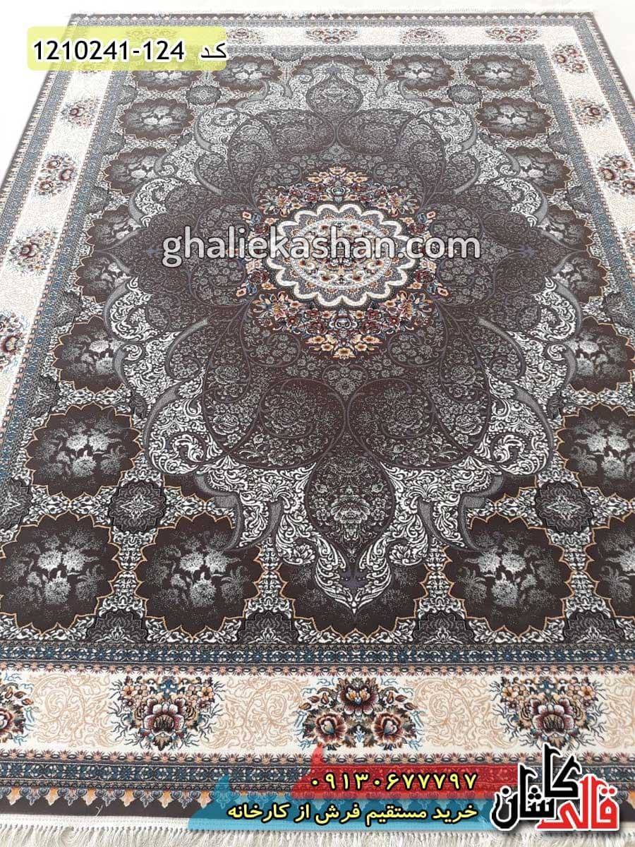 فرش طرح 700 شانه ( 500 شانه ) طرح چکاوک زمینه گردویی کاشان — تصویر ۲