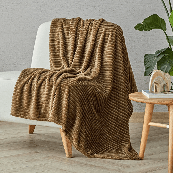پتو یک نفره 120 × 160 سانتی متر انگلیش هوم مدل Cozy Oasis سبز — تصویر ۳