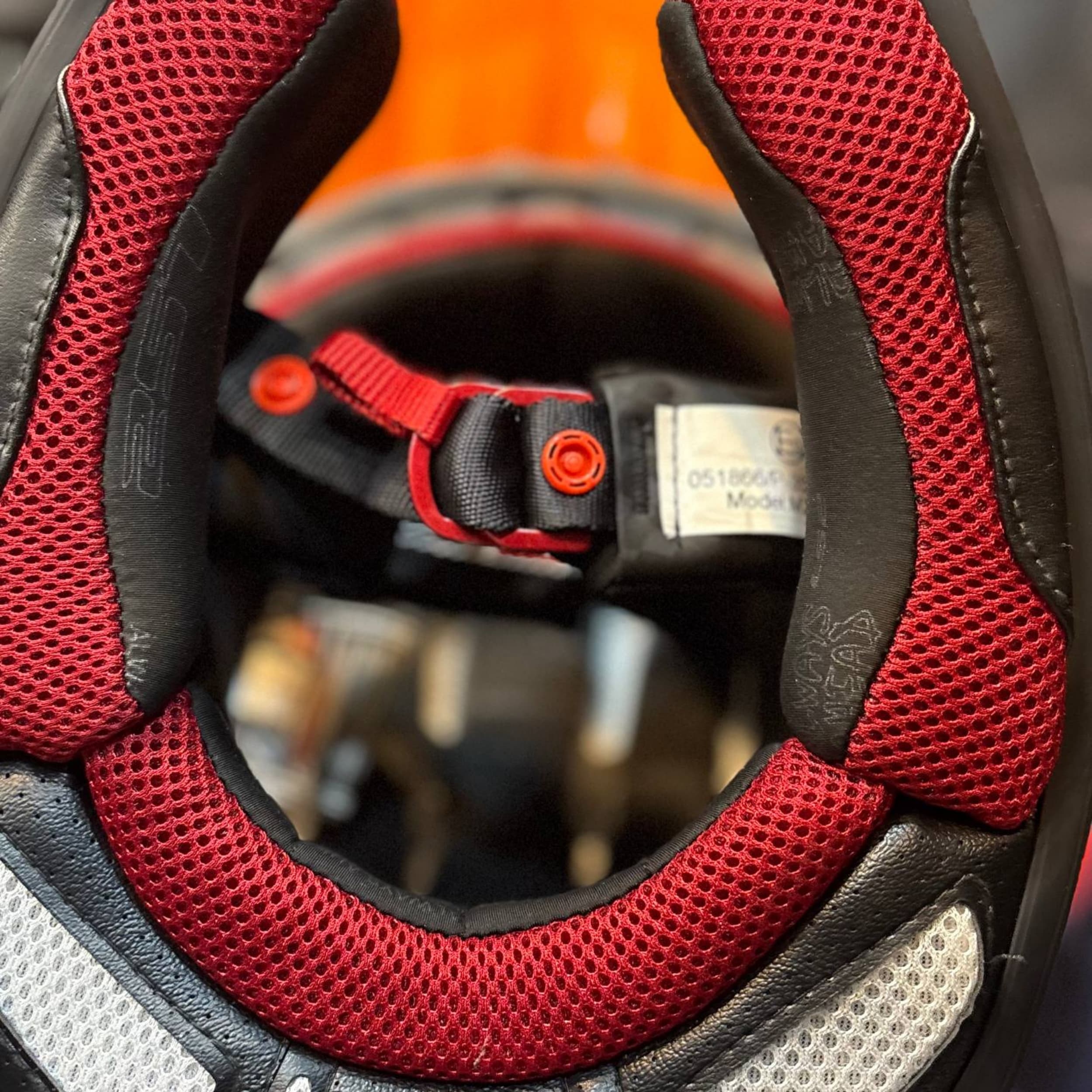 کلاه کاسکت کراسی ال اس تو مدل LS2 PUNCH — تصویر ۵