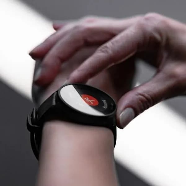 ساعت پلار Polar Pacer Night Black — تصویر ۵
