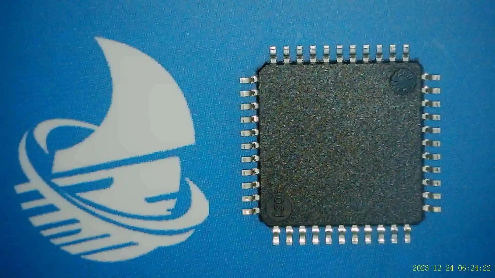 میکروکنترلر PIC16F1937-I/PT پکیج SMD (TQFP-44) — تصویر ۲