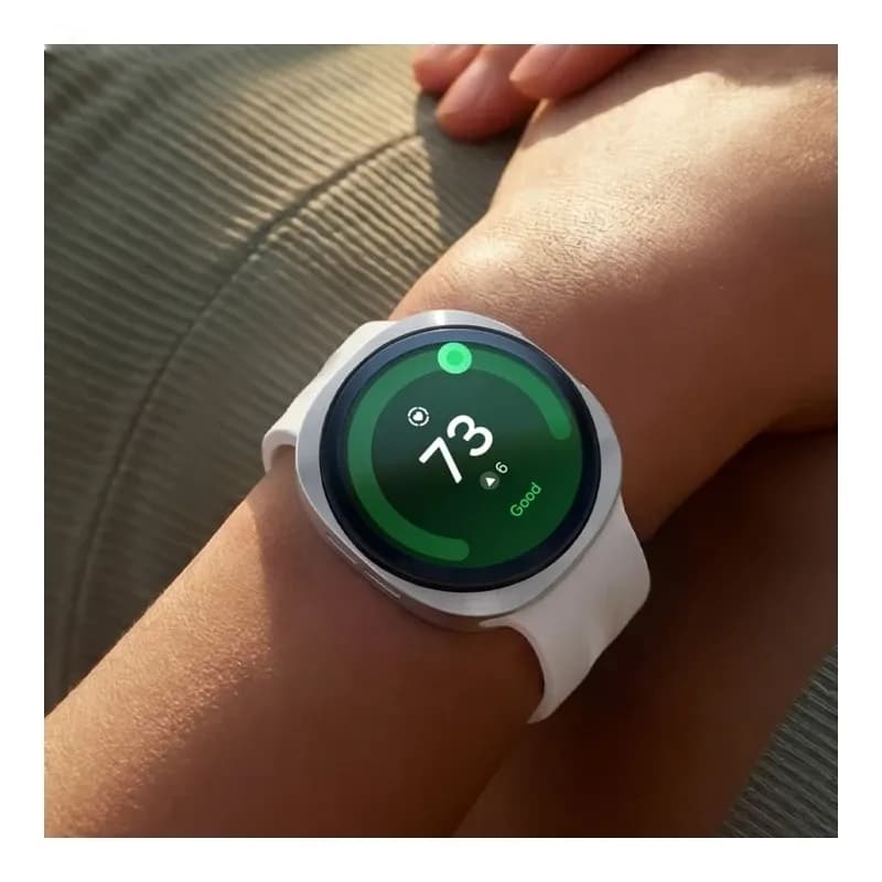 ساعت هوشمند 44 میلی متری سامسونگ مدل Galaxy Watch 9 با بند پلاستیکی — تصویر ۳