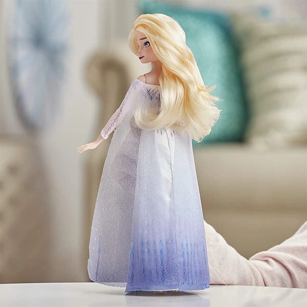 عروسک السا موزیکال Hasbro — تصویر ۳