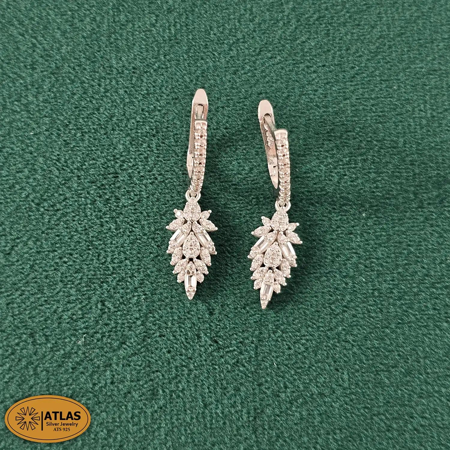 سرویس نقره زنانه میکرو طرح برگ هفتی با آویز خوشهای کد SZ38 — تصویر ۵