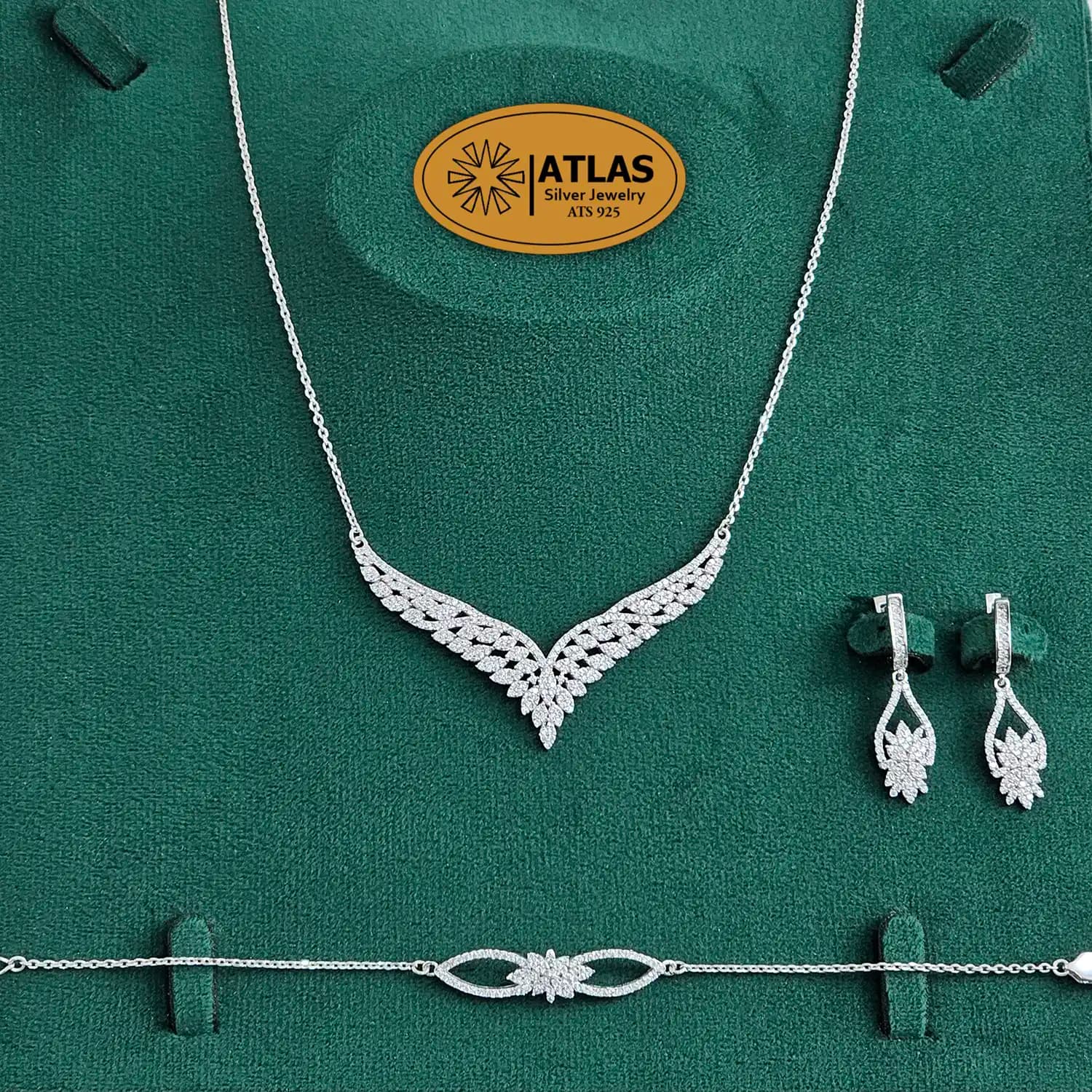 سرویس نقره زنانه میکرو طرح بال فرشته با آویز برگ کد SZ36