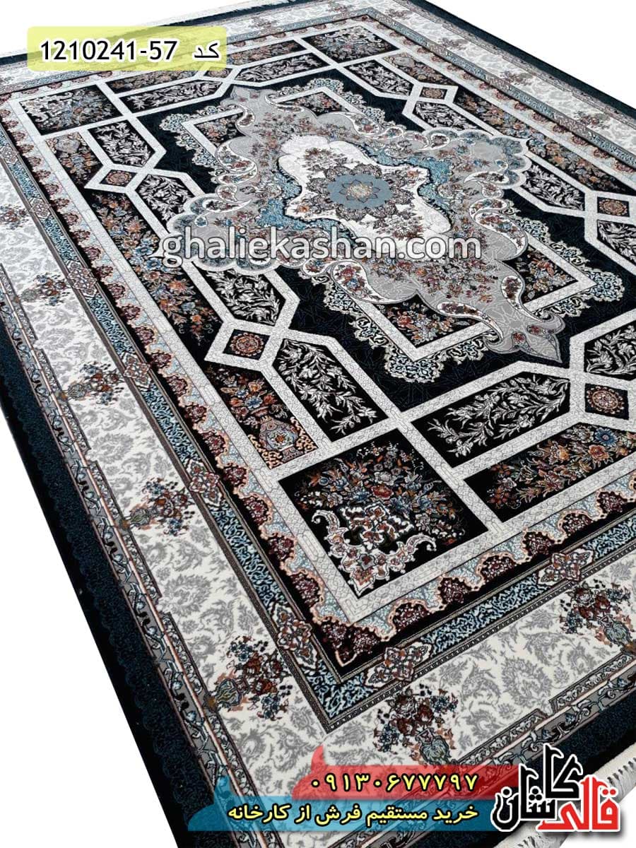 فرش طرح 700 شانه ( 500 شانه ) طرح خزان زمینه سرمه ای کاشان — تصویر ۳