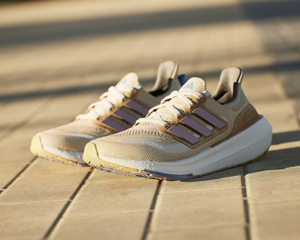 Adidas Ultraboost Light Mftp Running Shoes — تصویر ۲