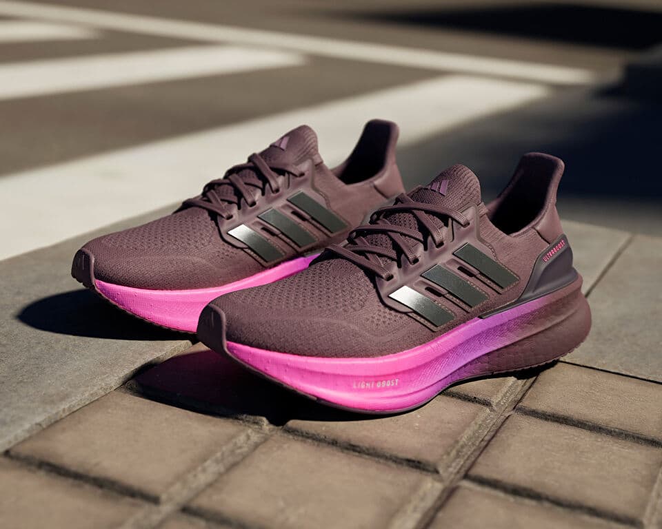 Adidas Ultraboost 5 W Running Shoes — تصویر ۲