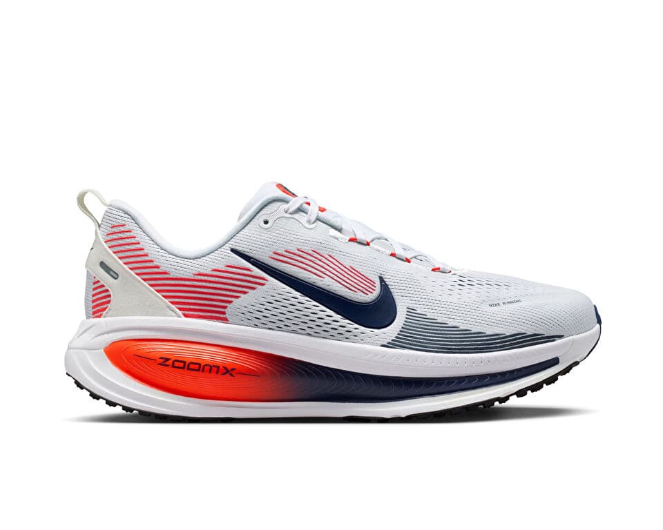 Nike VOMERO 18 Shoes